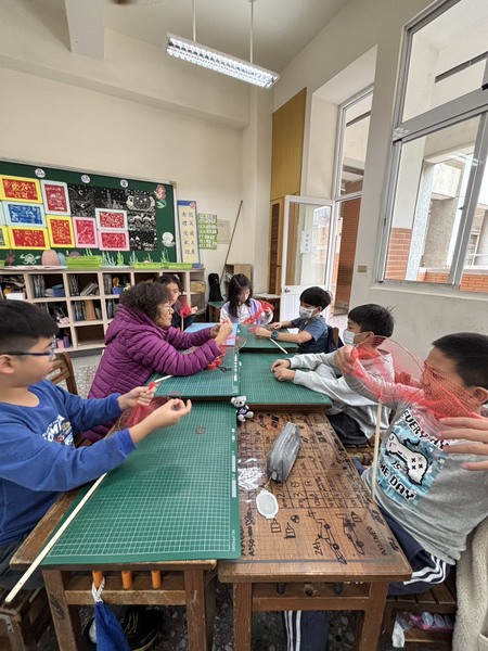 社區長輩走進校園　童年故事活化歷史課程圖片