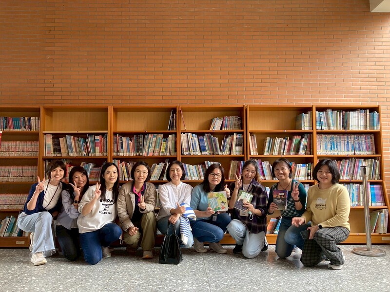 感謝辛苦的圖書組志工媽媽們圖片