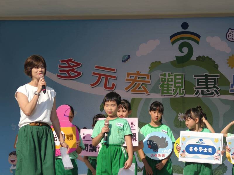 晨間朝會閱讀宣導~~大家一起來愛閱、享閱、樂閱圖片