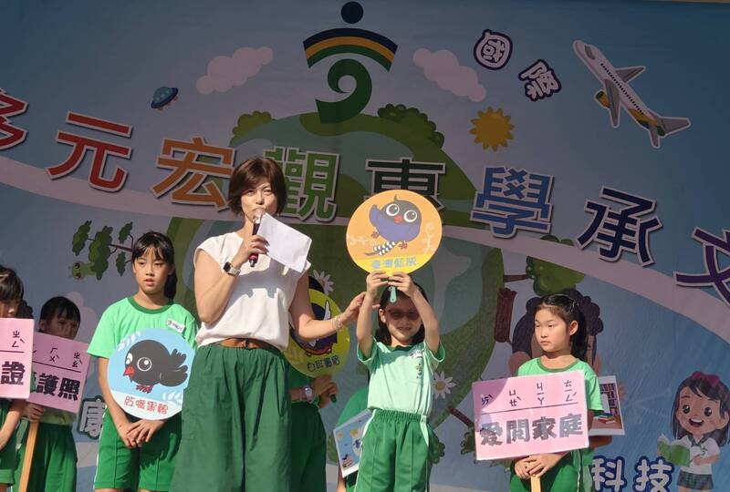 晨間朝會閱讀宣導~~大家一起來愛閱、享閱、樂閱圖片