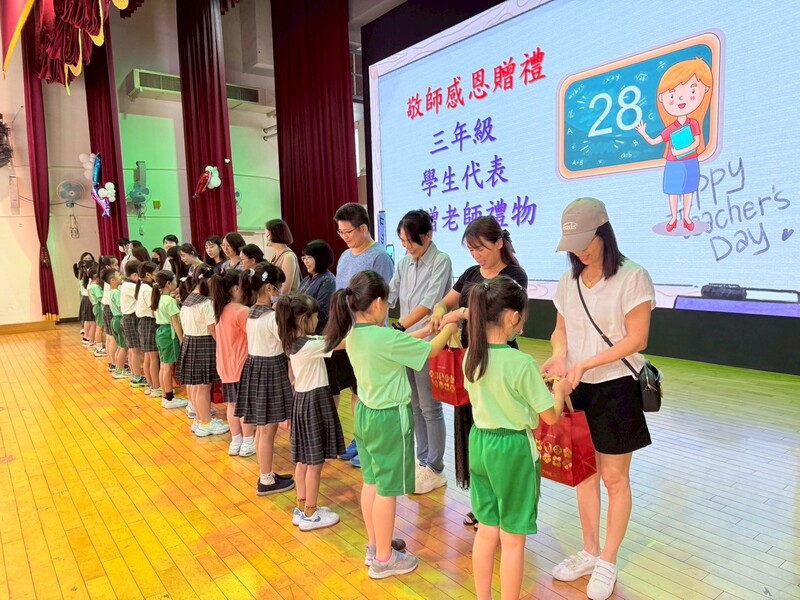 教師節~敬師活動 鬧熱滾滾~ 為了尊師重道 汗流浹背也不喊累圖片