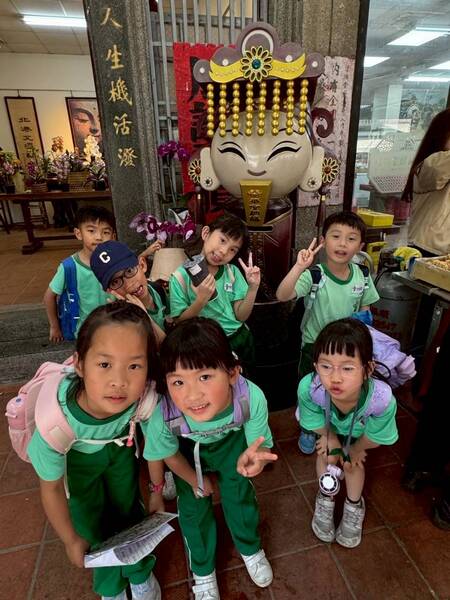 老街踩踏~媽祖娃娃打卡1