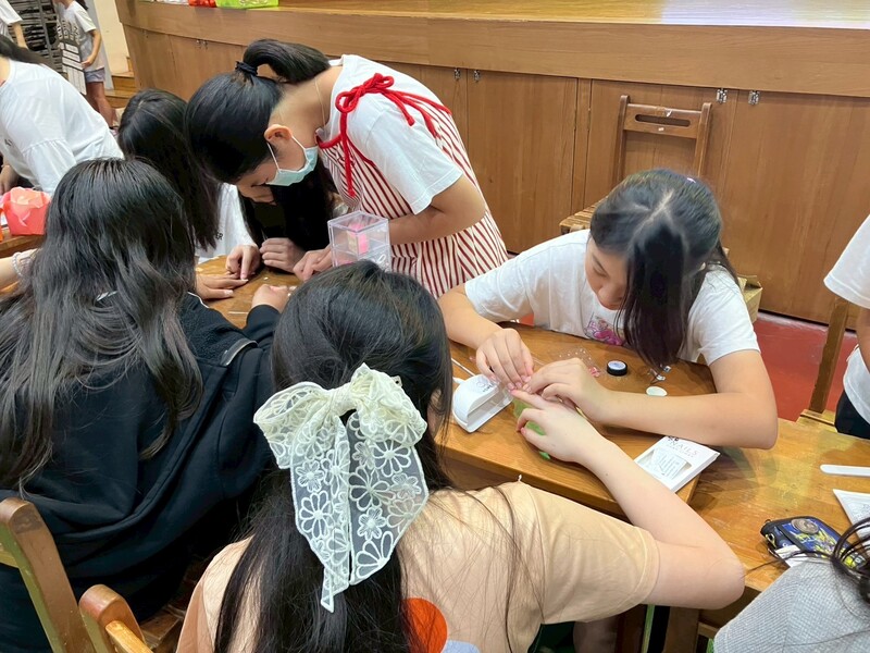 指甲彩繪圖片